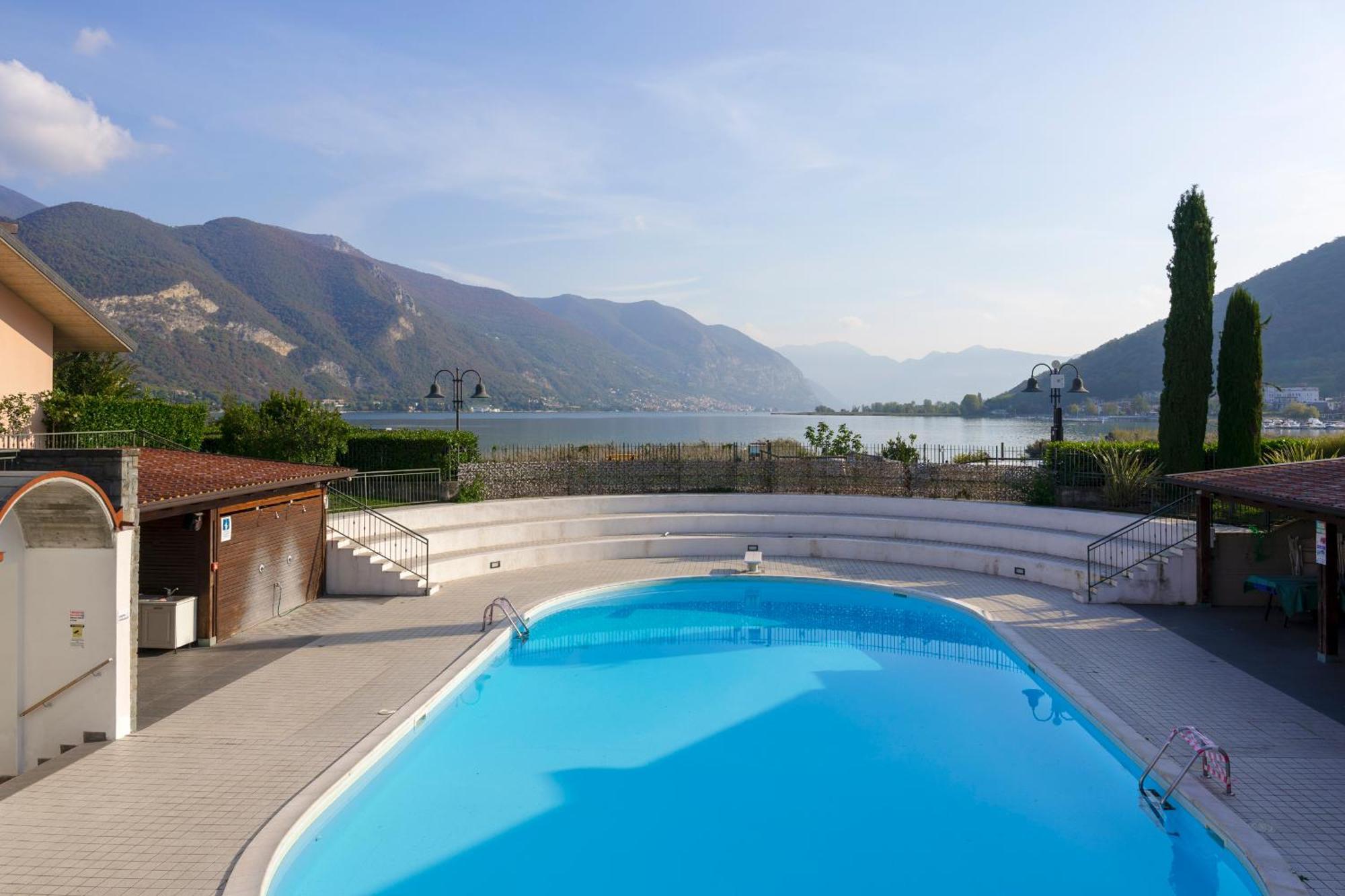 Quarzo Blu Apartment ปาราติโค ภายนอก รูปภาพ